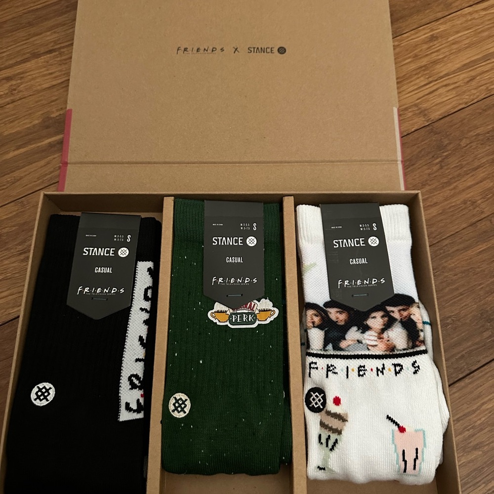 FRIENDS-Stance Casual Socks- 3 pack brand new with tags in original box